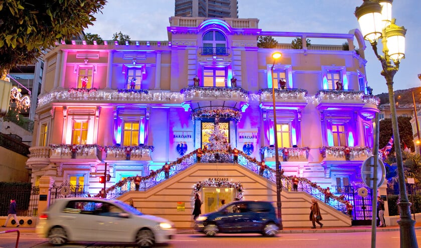 Kersttafereel in Monte Carlo, een plaats waar de rijken der aarde graag hun tijd en geld spenderen. (ap / Mandoga Media)