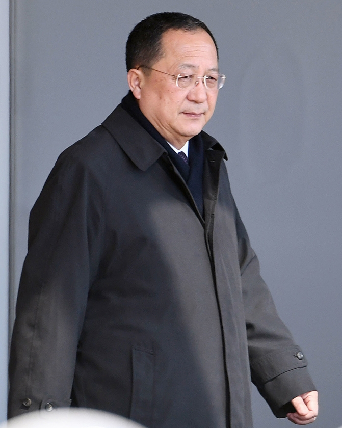 De Noord-Koreaanse minister van Buitenlandse Zaken Ri Yong-ho (ap / Minoru Iwasaki)