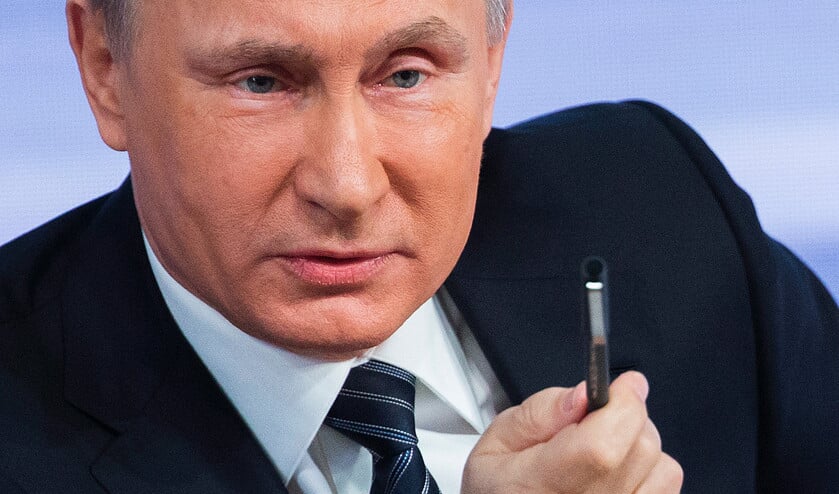 Tijdens zijn jaarlijkse persconferentie blikte Vladimir Putin op 17 december terug op het afgelopen jaar. Kasparov, een van de meest uitgesproken critici van Putin, waarschuwt voor de westerse politiek van redelijkheid tegenover Putin. (ap / Alexander Zemlianichenko)