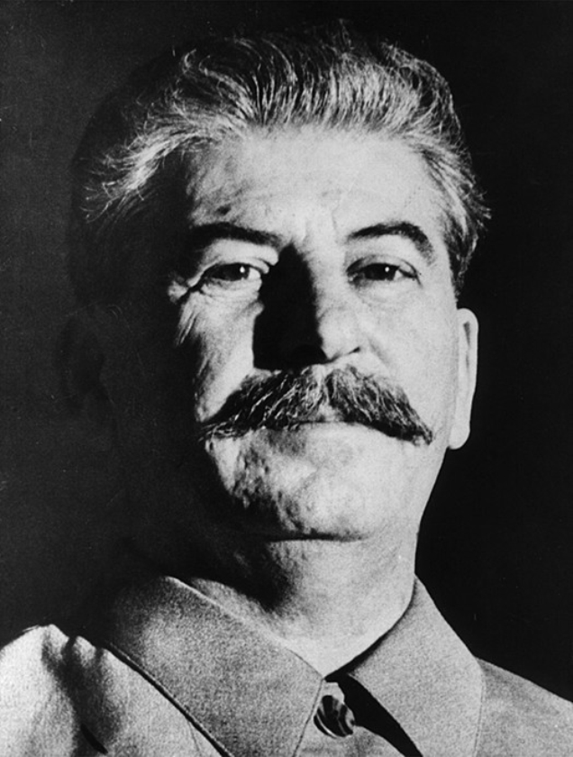 Een portret van Sovjetdictator Jozef Stalin is een van de ‘blikvangers’ in restaurant NKVD in Moskou. (ap)