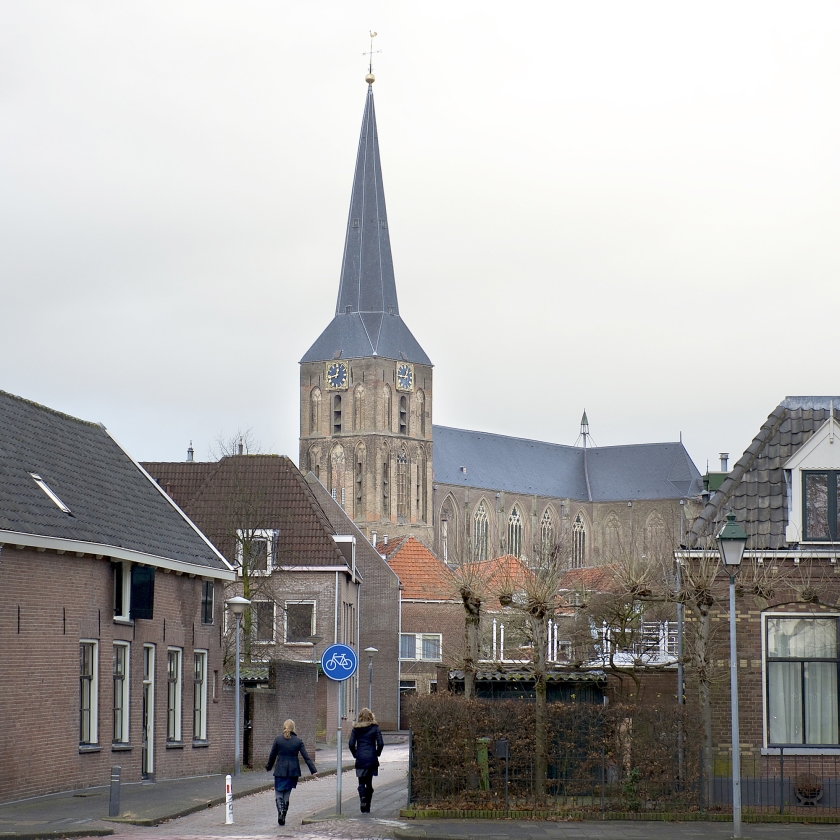 Mogelijk laat de Protestantse Gemeente Kampen nog een onderzoek doen, of de Bovenkerk toch open kan blijven. (Dick Vos)