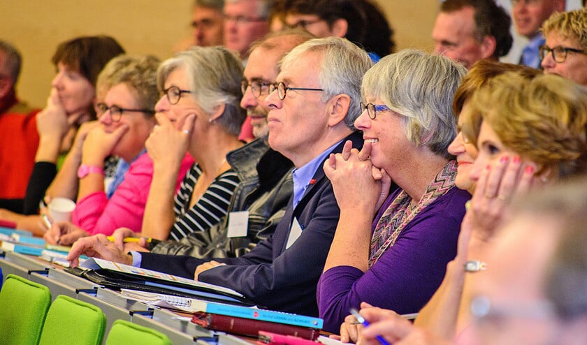 Het symposium ‘Stuk geluk’ werd bijgewoond door mediators, therapeuten, coaches, predikanten en kerkelijk werkers. (Hans-Lukas Zuurman)