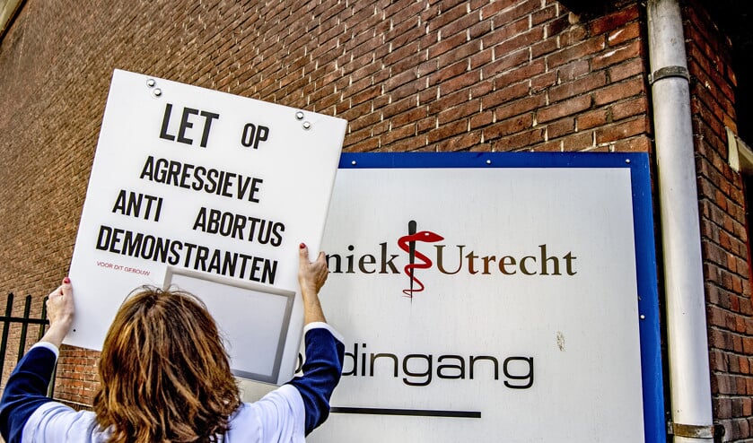 Het was uitgerekend het Vrelinghuis dat in januari aan de bel trok over ‘agressieve en intimiderende anti-abortusdemonstranten’. De directie hing zelfs een bord bij de deur dat vrouwen waarschuwde. (anp / Robin Utrecht)