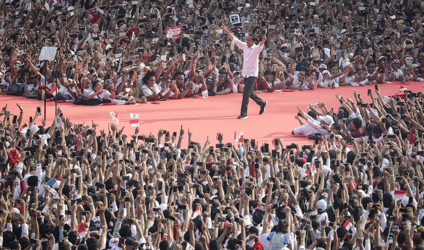 De Indonesische president Joko Widodo op campagne voor zijn herverkiezing, in Jakarta op 13 april. (epa / Mast Irham)