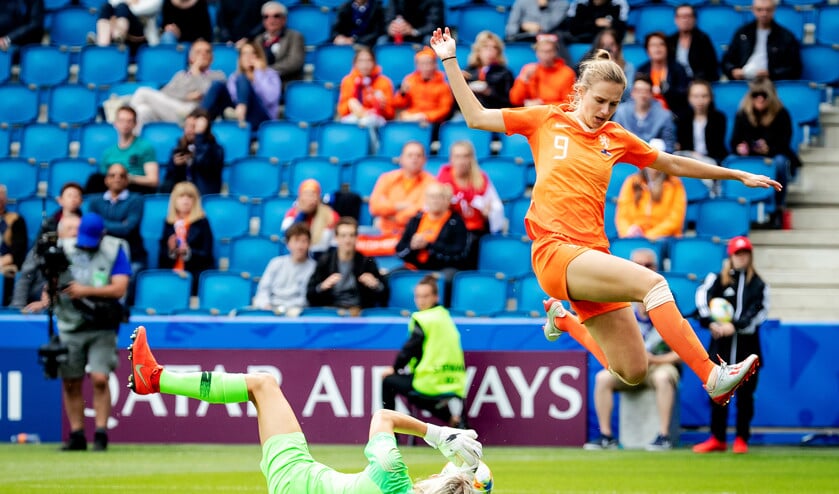 Wat moet het heerlijk zijn om nu op te groeien als voetbalster. Geen verbaasd-beleefd ‘ooo’ wanneer je vertelt dat je voetbalt. Niet op je hoede zijn bij de sollicitatievraag ‘Wat zijn je hobby’s?’ (anp / Robin van Lonkhuijsen)