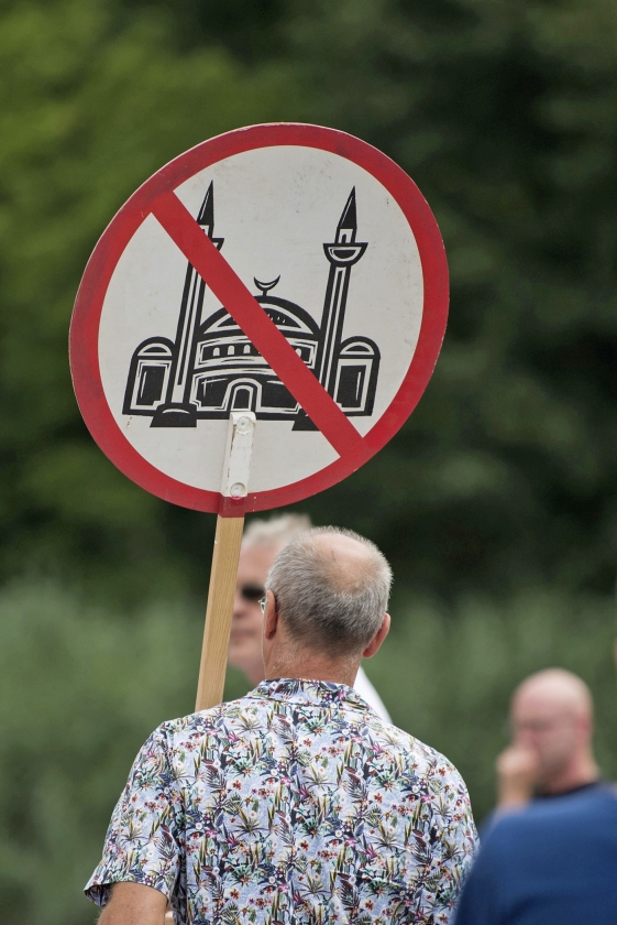 De antiterrorismecommissie van het Europees Parlement doet voorstellen die moslims en andere religieuze minderheden onevenredig hard treffen in hun vrijheid om uiting te geven aan hun overtuigingen. (ap / Marijan Murat)