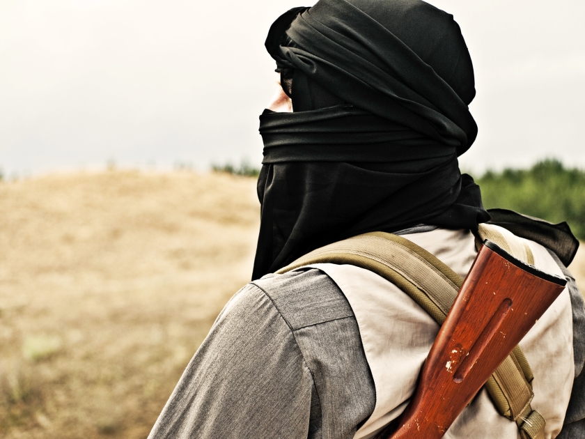 Veel van de Nederlandse jihadisten zijn opgegroeid als het zoveelste kind in een gebroken gezin met een (geestelijk) afwezige vader, een geketende hulpeloze moeder, als een vreemdeling in Nederland en een vreemdeling in het herkomstland. (istock)