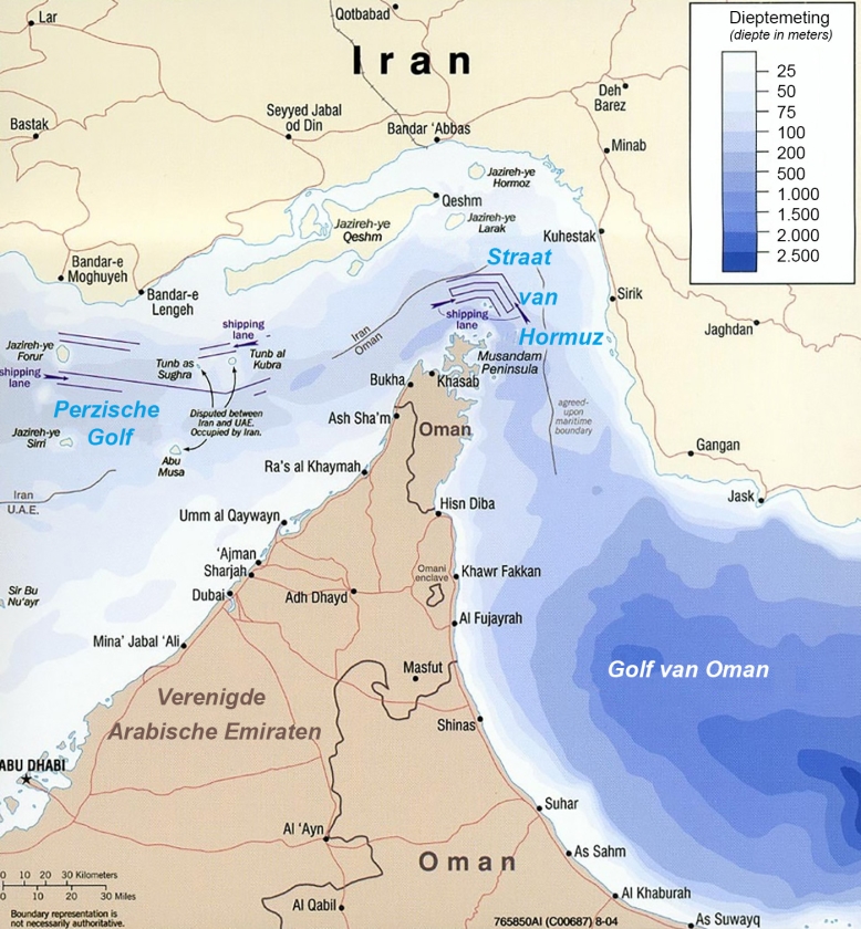 Bij Fujairah, een van de zeven Arabische Emiraten (rechts op de kaart, halverwege) werden vier schepen getroffen. (Wikimedia, RT Arabia)