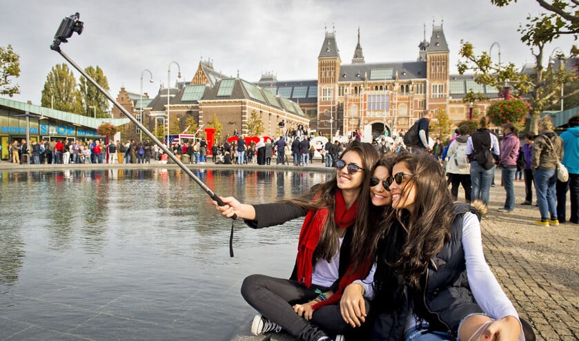 Airbnb’ers blijven langer in de stad. Zij blijven gemiddeld 3,3 nacht in de hoofdstad, tegenover 1,9 nacht voor gewone hotelbezoekers. (anp / Remko de Waal)