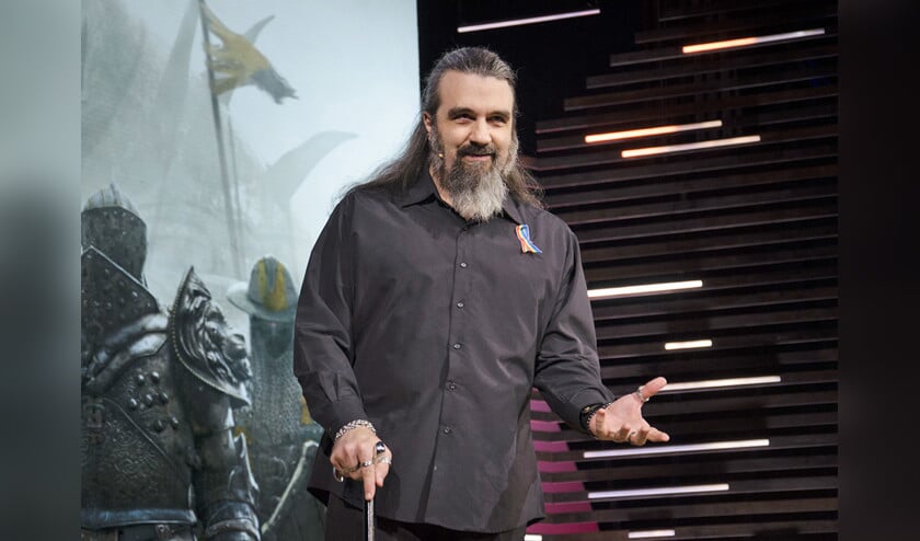 Jason VandenBerghe loopt jarenlang rond met het plan om een zwaardvechtgame te ontwikkelen. Samen met Ubisoft probeert hij zijn droom te realiseren. (nd)
