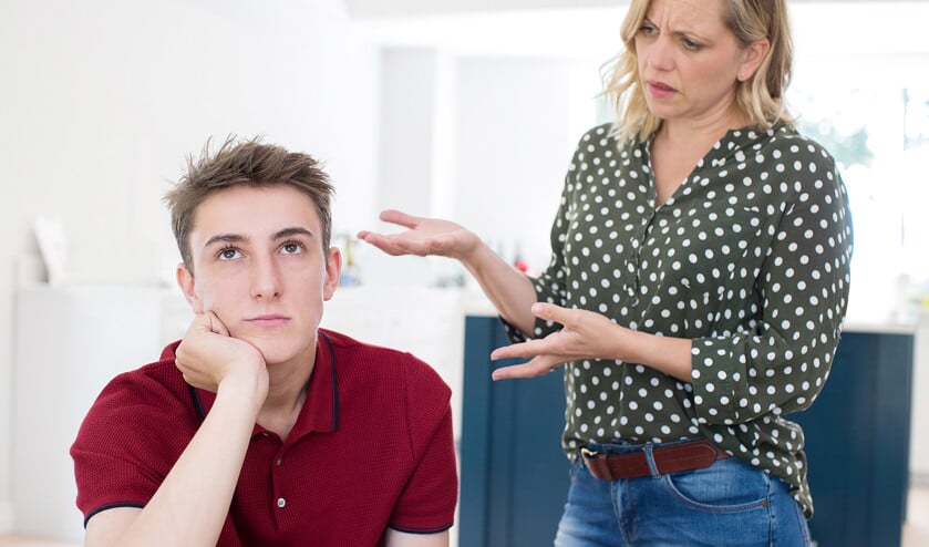 Leuk was het oude generatieconflict lang niet altijd, want het waren botsingen over grenzen; wat wel of niet mocht of kon, volgens de normen van ouders. (istock)