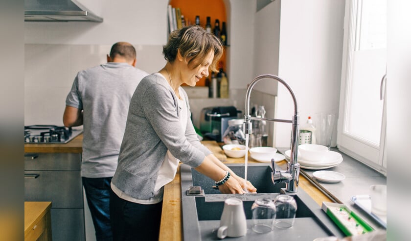 Gezonde, langdurige liefdesrelaties brengen meer geluk, gezondheid, levensverwachting, koopkracht en kansen op de arbeidsmarkt dan wanneer relaties (soms repeterend) breken. (istock)