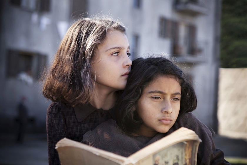 De twee hoofdrolspeelsters uit ‘De geniale vriendin’, Elena, bijgenaamd Linù (links) en Lila. (atlas contact en vpro)