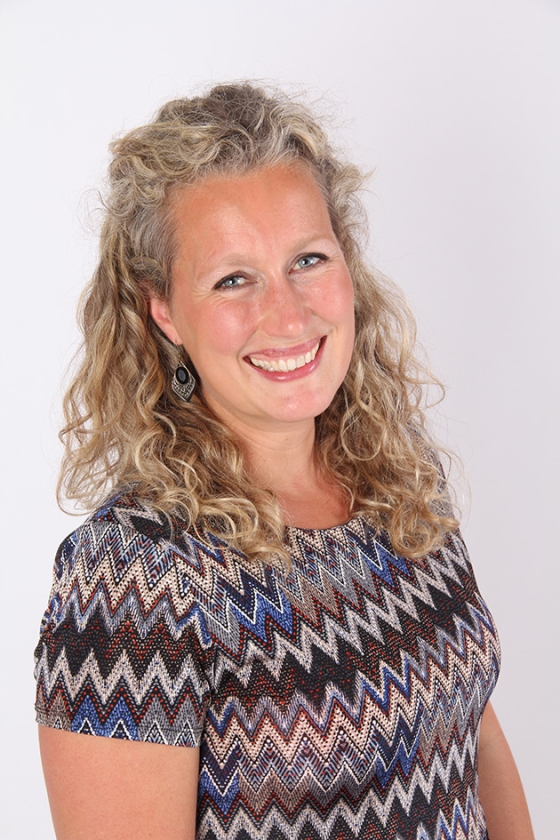 Tirza van Laar (Marieke Poel)