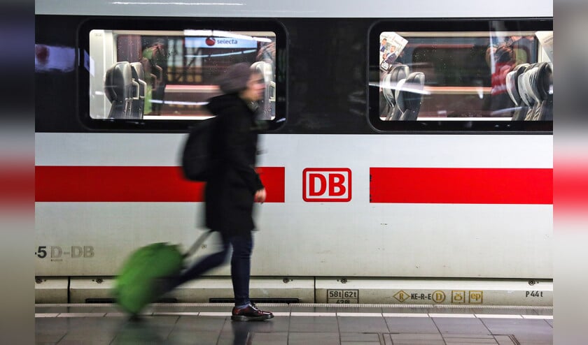 De NS denkt dat het droombeeld werkelijkheid kan worden: reizen binnen Europa per trein in plaats van het vliegtuig. (epa / Armando Babani)