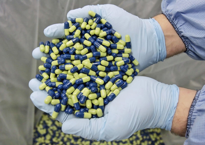 In Nederland is het niet verplicht betalingen van de farmaceutische industrie te registreren, in België sinds kort wel. (ap / Darron Cummings)