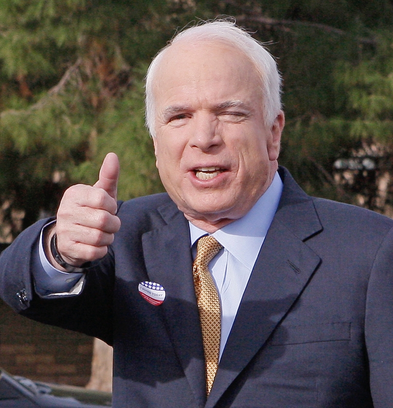 McCain deed twee keer tevergeefs een gooi naar het presidentschap. Op de foto heeft hij zijn stem uitgebracht voor het presidentschap in 2008. Hij verloor die verkiezingen van Barack Obama. (ap / Stephan Savoia)