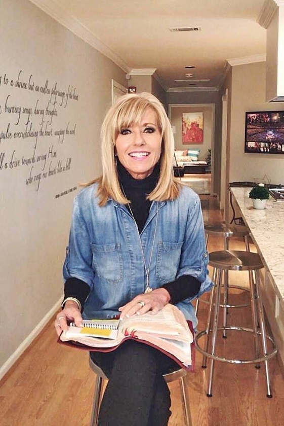 Beth Moore (facebook)