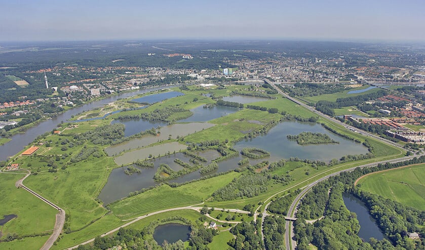 Het uiterwaardengebied Stadsblokken-Meinerswijk aan de Rijn, recht tegenover de binnenstad van Arnhem-Noord. (gemeente arnhem)