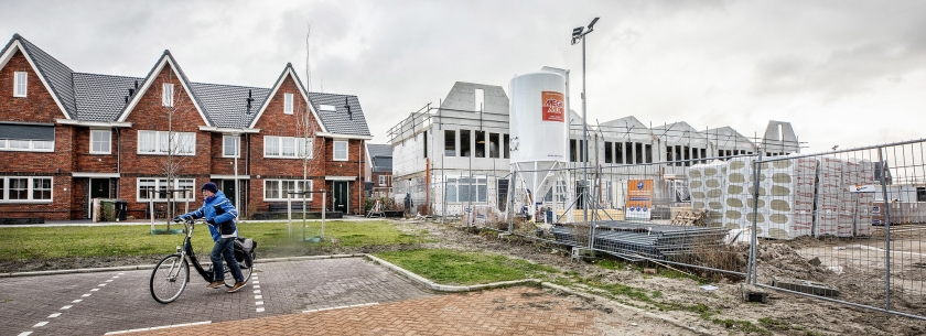 Huizen in de nieuwbouwwijk Woerdblok in Naaldwijk. Westland – waar Naaldwijk onder valt – was vorig jaar een van de gemeenten waar de meeste nieuwbouwhuizen werden gebouwd. (Raymond Rutting)