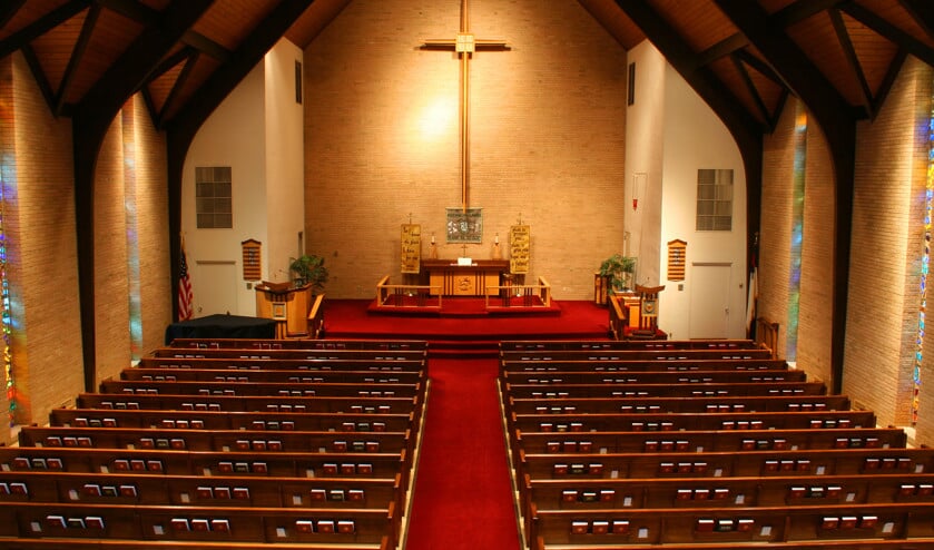 Vaste vormen in een kerkdienst scheppen een ruimte waarin je God kunt ontmoeten. Juist omdat je niet hoeft na te denken over wat er anders is of je bezig hoeft te houden met sociale conventies, kun je je richten op God. (istock)