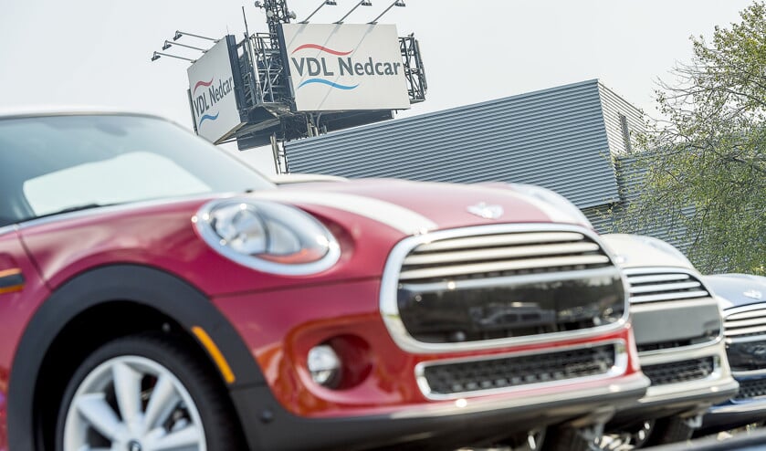 De nieuwste type Mini, de Countryman, komt straks van Limburgse bodem: Nedcar heeft de order binnengesleept. (anp / Lex van Lieshout)