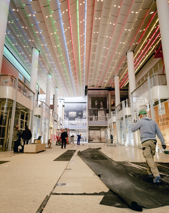 De noordpassage van het vernieuwde winkelcentrum Hoog Catharijne in Utrecht. (anp / Robin van Lonkhuijsen)