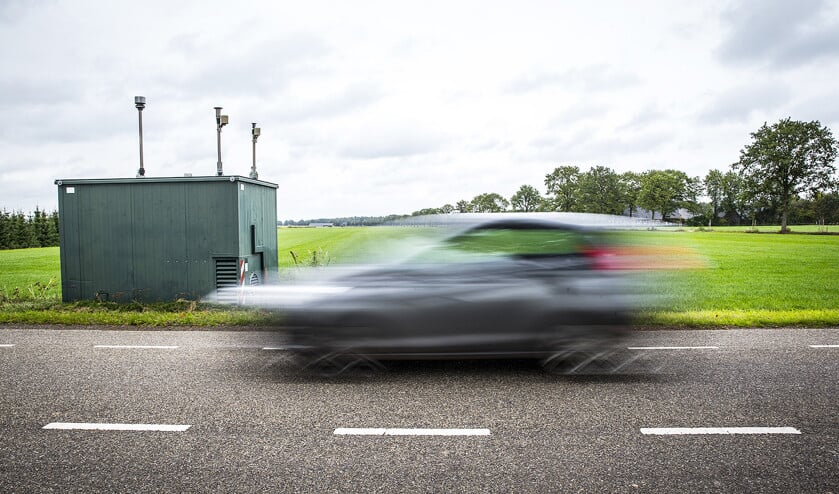 Een meetstation van het Rijksinstituut voor Volksgezondheid en Milieu (RIVM). Regeringspartij CDA heeft twijfels over de berekeningen van het instituut. (anp / Vincent Jannink)