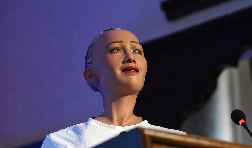 Humanoid robot Sophia spreekt tijdens een conferentie over technologie in Kathmandu. (afp / Prakash Mathema)