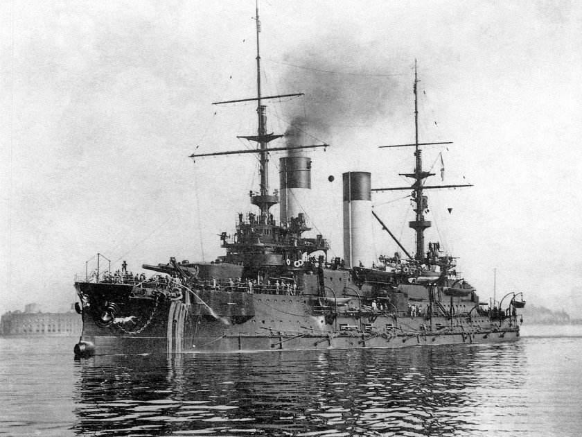 Het Russische oorlogsschip Oryol opende in een oktobernacht in 1904 de aanval op Engelse vissers op de Noordzee. (national archives)