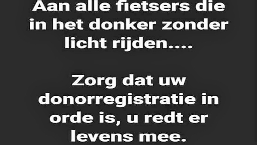 De boodschap die de politie in Arnhem en Nijmegen via Facebook en Instagram richting jongeren verspreidt. (facebook)